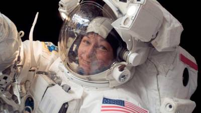 Peggy Whitson de 57 años es admirada en la Nasa por su invaluable labor.