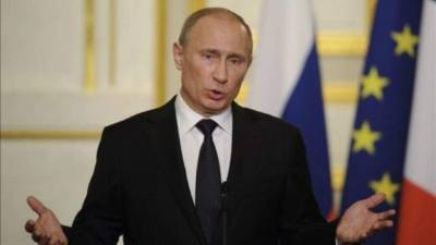 Vladimir Putin promulga la ley sobre los medios 'agentes del extranjero'en Rusia.