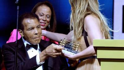 Ali será recordado por su grandes peleas. Foto AFP/ John Sciulli.