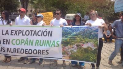 Los pobladores señalan que las mineras afectan el medio ambiente.