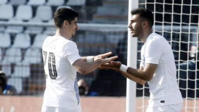 Pavlidis celebrando uno de sus dos goles ante Honduras. Foto Facebook @ethnikiomada.