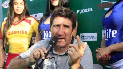 Héctor Vargas en la rueda de prensa tras el empate 1-1 entre Marathón y Olimpia.