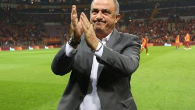 Fatih Terim cuenta con 66 años de edad y anunció que dio positivo por coronavirus.