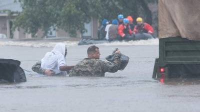 El presidente Barack Obama declaró el estado de emergencia en Florida, Georgia y ambas Carolinas, lo que implica ayuda federal.