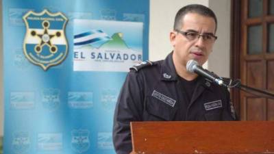 Howard Coto, director de la Policía Nacional de El Salvador, respondió a las pandillas que piden una tregua.