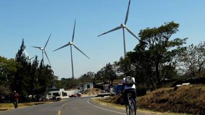 La generación de energía limpia ya está en un 61%. Imagen de turbinas eólicas.