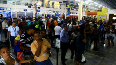 El aeropuerto Villeda Morales es el de mayor tráfico migratorio del país.