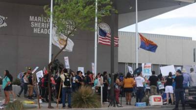 Manifestación en contra de las medidas migratorias del gobierno estadounidense en Phoenix, Arizona.
