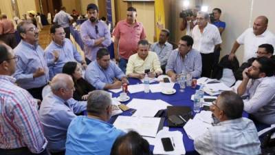 Pese a pedir la renuncia de Wilfredo Guzmán, los representantes de Marathón, Vida, el Honduras, Real Sociedad, Real de Minas y Platense estarán en la sesión virtual.