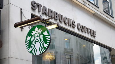 Fachada de un café de Starbucks en Estados Unidos.
