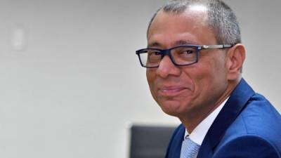 (FILES) This file picture taken on October 15, 2017 shows Ecuadorean Vice President Jorge Glas during his habeas corpus hearing at the National Court of Justice in Quito.Glas will lose his office on January 3, 2018 when he will have been absent from his functions for the three months stipulated in the constitution. He was put in preventive custody on October 2, 2017 and was sentenced last week to six years in prison for receiving $13.5 million in illegal kickbacks from Brazilian construction giant Odebrecht. / AFP PHOTO / Juan Ruiz