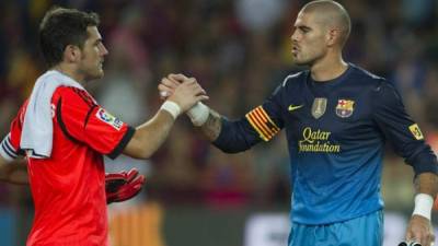 Iker Casillas con el Real Madrid y Víctor Valdés con el Barcena. Compartieron en la selección de España. Foto Mundo Deportivo