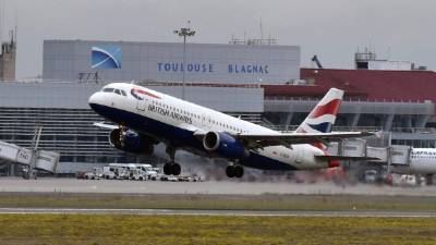 Un vuelo de Londres a Nueva York realizó el recorrido en 4 horas y 56 minutos, rompiendo un récord de velocidad./