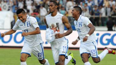 Jerry Bengtson tras anotar el único gol del partido de Honduras y Costa Rica.