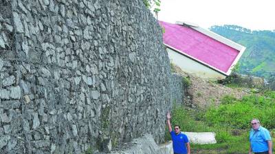 La ladera podría causar un desplazamiento del suelo.