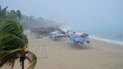 Dolores se convirtió este lunes en huracán categoría 1 de la escala Saffir-Simpson.