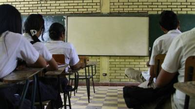 Cientos de estudiantes de los alrededores de San Pedro Sula o lugares conocidos de alto riesgo se quedan sin maestros debido a la inseguridad.