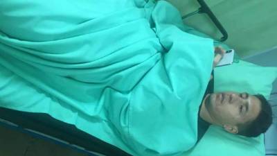 Domingo Zalazar salió lesionado en el derbi sampedrano. FOTO @eh_page