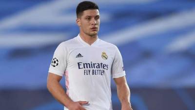 Luka Jovic está en problemas con la justicia de Serbia.