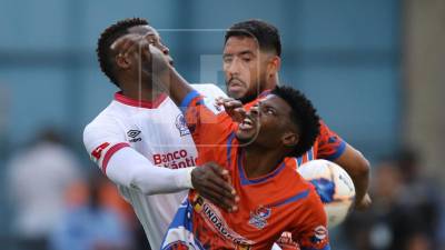 El choque entre la UPN y el Olimpia careció de buen fútbol....