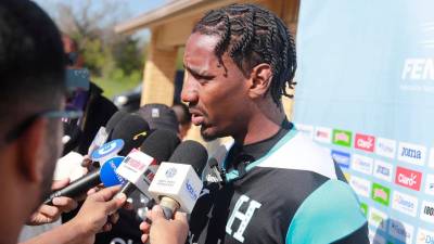 Bryan Róchez atendió a los medios de comunicación previo al tercer entrenamiento con la Selección de Honduras.