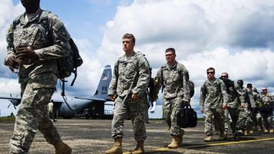 Los militares de Estados Unidos a su llegada esta mañana a la base militar de Vicenza en Italia.