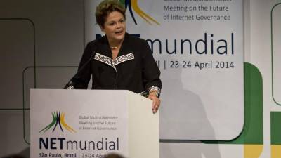 Handout picture released by the Venezuelan presidency showing Venezuelan President Nicolas Maduro speaking during a press conference at the Miraflores Presidential Palace in Caracas, Venezuela on March 11, 2019. - Maduro extended the closure of schools and businesses for another 24 hours on Monday due to the ongoing electricity blackout. Opposition leader Juan Guaido called for mass demonstrations throughout the country on Tuesday to protest against the blackout that has left millions without power for the past four days. (Photo by Marcelo GARCIA / Venezuelan Presidency / AFP)