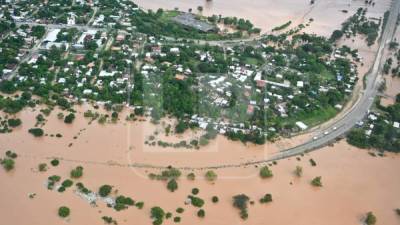 El valle de Sula quedó devastado con las tormentas Eta y Iota. Choloma, Chotepe y el canal Maya son solo algunas de las zonas que fueron afectadas con las inundaciones; no obstante, las labores de limpieza ya comenzaron en barrios y colonias.