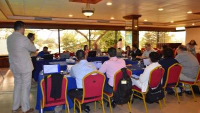 Junta directiva y directores ejecutivos de las siete organizaciones de RSE de Centroamérica y República Dominicana.