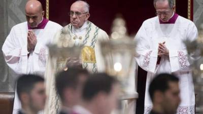 Una celebración de una misa por el papa Francisco en la víspera del año nuevo.