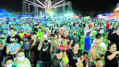 Los juegos mecánicos también son una atracción durante la Feria Juniana. Los sampedranos se han divertido durante más de una semana. Fotos: Melvin Cubas.