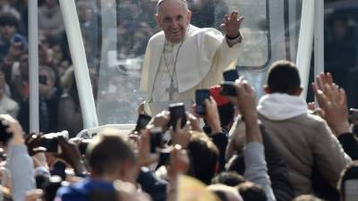 El Papa Francisco visitó la ciudad de Pratos, donde reside la mayor cantidad de inmgirantes chinos en Italia.