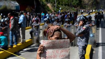 En los últimos días los venezolanos han salido a las calles a protestar por la escasez de alimentos.