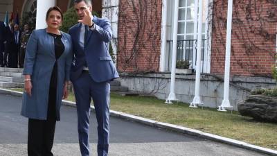 Xiomara Castro y Pedro Sánchez se reunieron este miércoles en el palacio de la Moncloa, sede del Ejecutivo español.