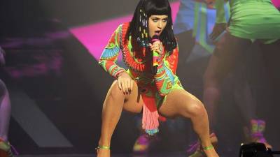 LONDON, ENGLAND - FEBRUARY 19: Katy Perry performs at The BRIT Awards 2014 at 02 Arena on February 19, 2014 in London, England. (Photo by Matt Kent/WireImage)