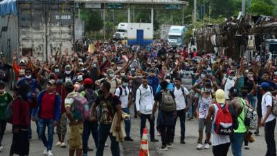 La mayoría de los hondureños que salieron entre el miércoles y hoy hacia la frontera con Guatemala serán deportados a su país. AFP