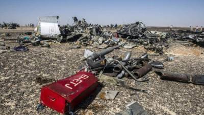 Las autoridades rusas analizan el contenido de las cajas negras para determinar las causas de la tragedia del avión ruso.