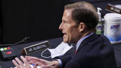 El senador demócrata estadounidense Richard Blumentha. EFE/Evelyn Hockstein/Pool