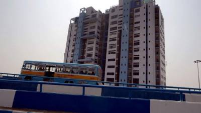 En algunos lugares de Calcuta ya se comenzó a pintar en azul y blanco.