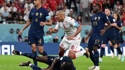 Wahbi Khazri celebrando el gol de Túnez que le dio la victoria a su selección.