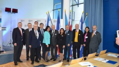 Parte de la delegación diplomática con empresarios de Alemania. Foto: Cámara de Comercio.