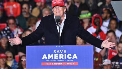 Trump enfrenta una investigación por supuestos fraudes de su organización en Nueva York.