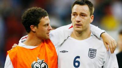 El zaguero central John Terry encabezó uno de los grandes escándalos al serle infiel a su esposa con la pareja de su excompañero en el Chelsea y en la Selección de Inglaterra, Wayne Bridge.