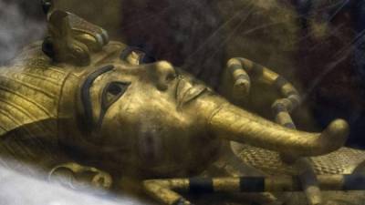 Los arqueólogos anunciaron el hallazgo de dos posibles cámaras en la tumba del faraón.