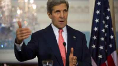 JLZ09 WASHINGTON (ESTADOS UNIDOS), 31/05/2013.- El secretario de Estado de Estados Unidos, John Kerry, da una rueda de prensa conjunta con el ministro de Exteriores alemán, Guido Westerwelle (no aparece), en el Departamento de Estado de Washington, Estados Unidos hoy, viernes 31 de mayo de 2013. Estados Unidos y Alemania instaron hoy a Rusia a no poner en peligro la conferencia sobre Siria de junio en Ginebra, e insistieron en que el suministro de armas rusas al Gobierno sirio 'no ayuda' a los esfuerzos para solucionar el conflicto. EFE/Jim Lo Scalzo