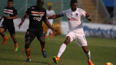 Costly ha señalado que se queda en el Olimpia y descartó salir al exterior.