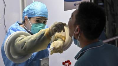 Asia, Europa y América se mantienen en alerta ante la rápida propagación de las subvariantes del covid 19.