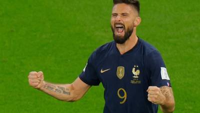 Olivier Giroud celebrando tras el gol marcado ante los polacos.