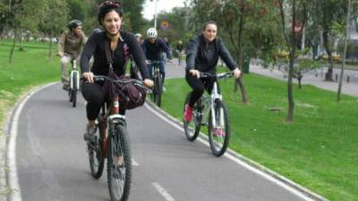 Hacer ciclismo por placer a unos 16 kilómetros por hora es beneficioso para la salud.