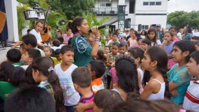 El talento de los niños fue aplaudido por todos.